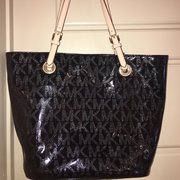 Michael Kors tote - Picture 1 of 5